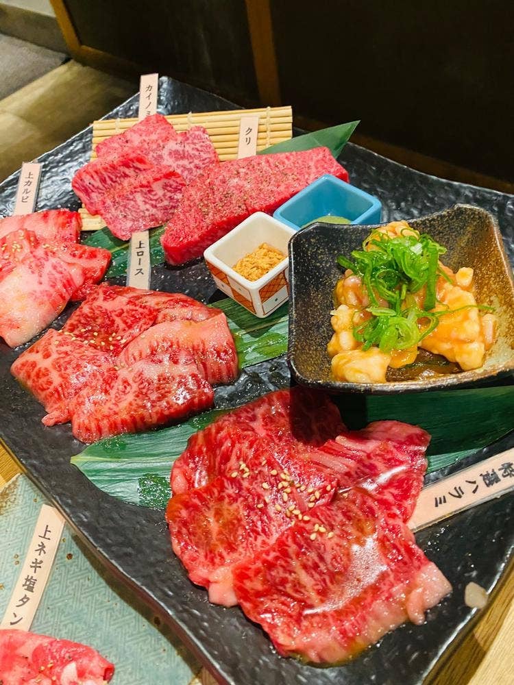 焼肉ホルモン 肉匠牛次郎 お初天神店