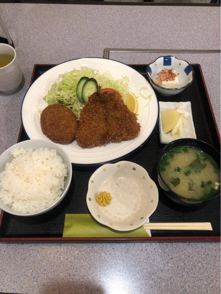 日浦屋