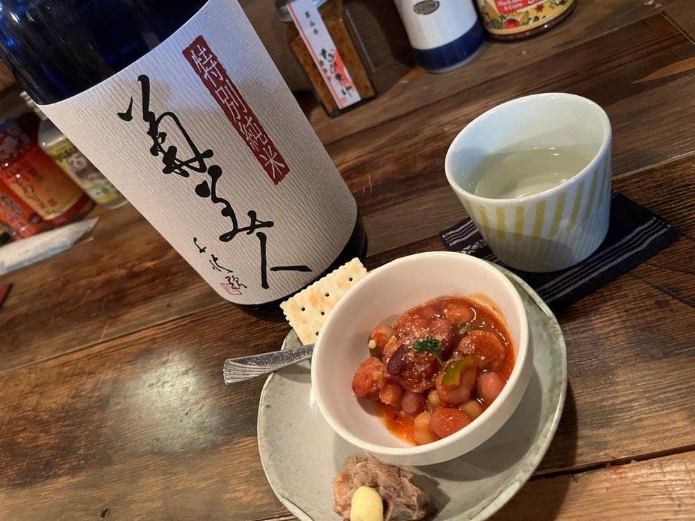 博多めでた屋 昭和レトロ酒場&缶詰バー