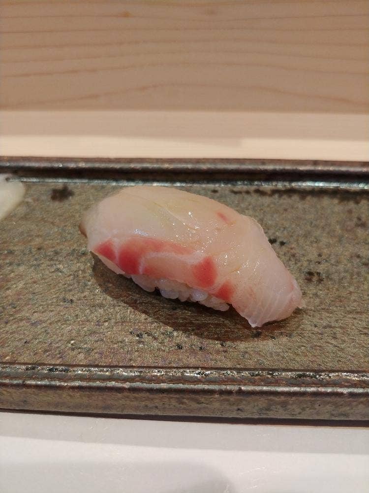 扇鮨