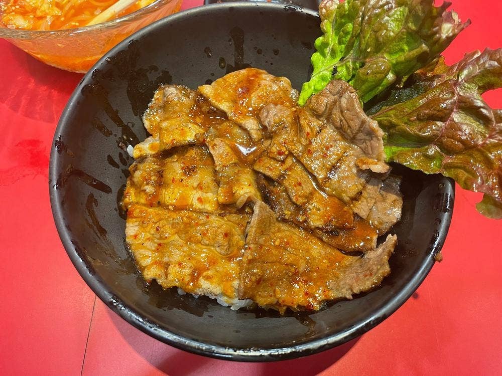 焼肉丼 十番 三宮店