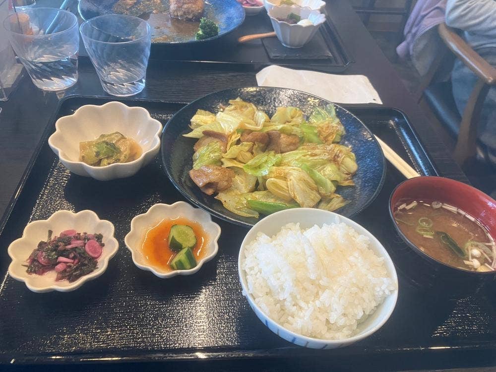 ハンバーグと伊賀牛丼の五右衛門