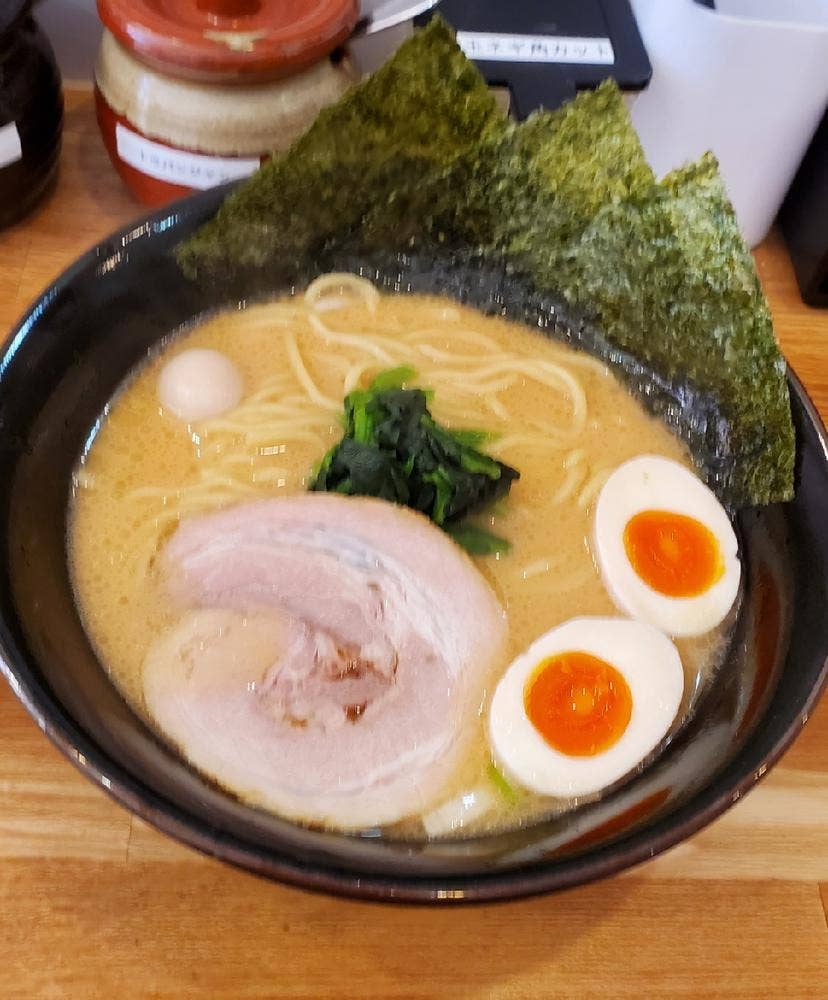 横浜家系ラーメン 赤家 田無店