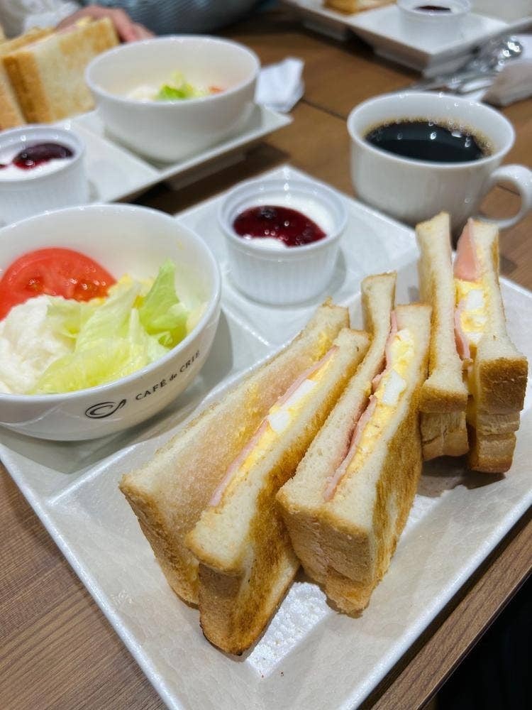 カフェ・ド・クリエ 名古屋三井ビルディング北館店