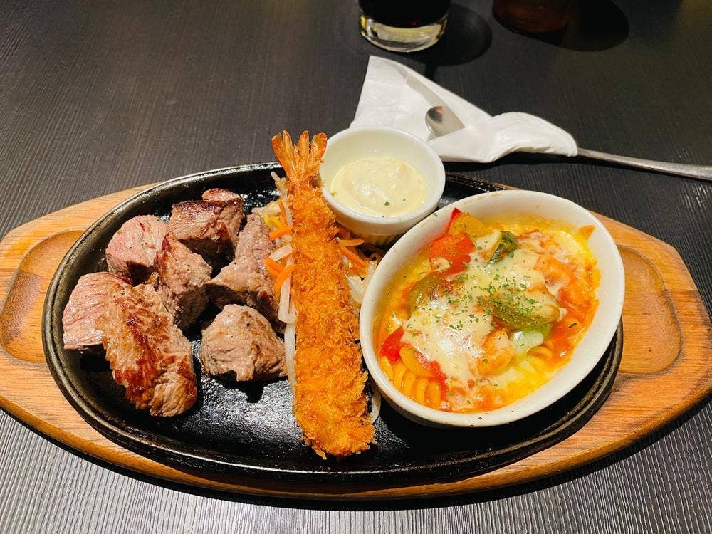 ミートラッシュ ヨドバシAkiba店