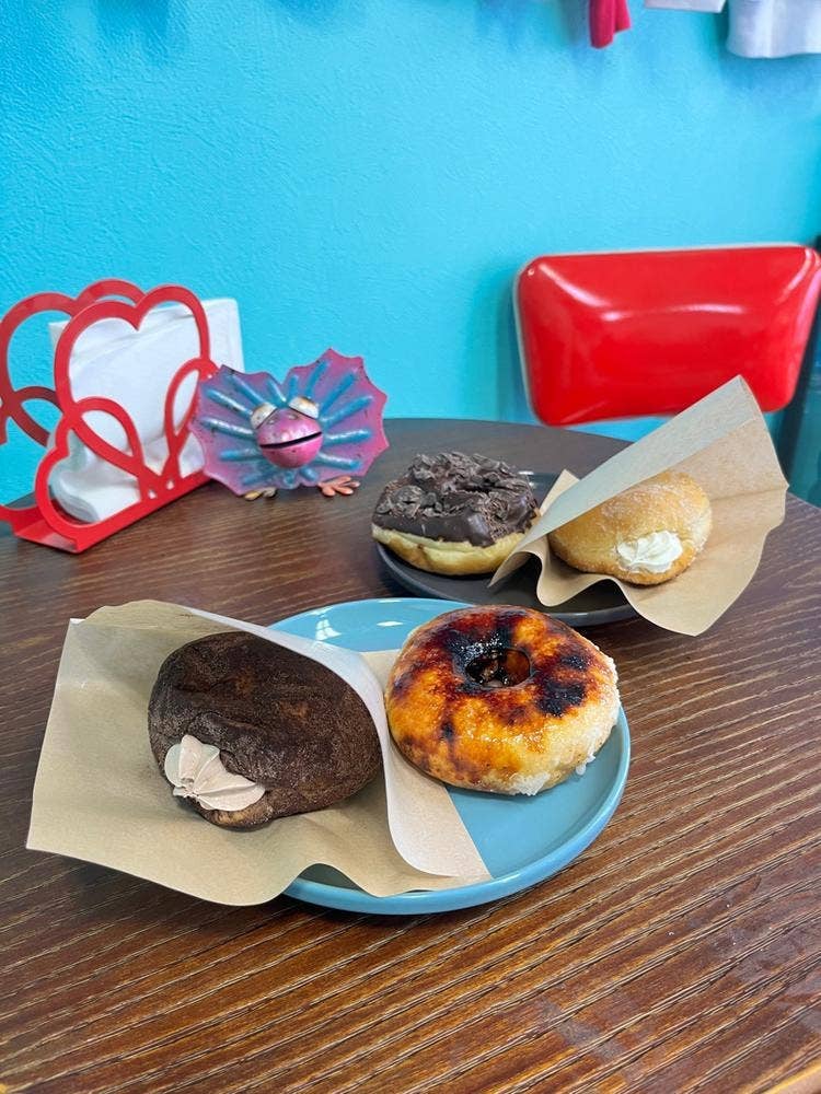 TOPOFF DONUTS