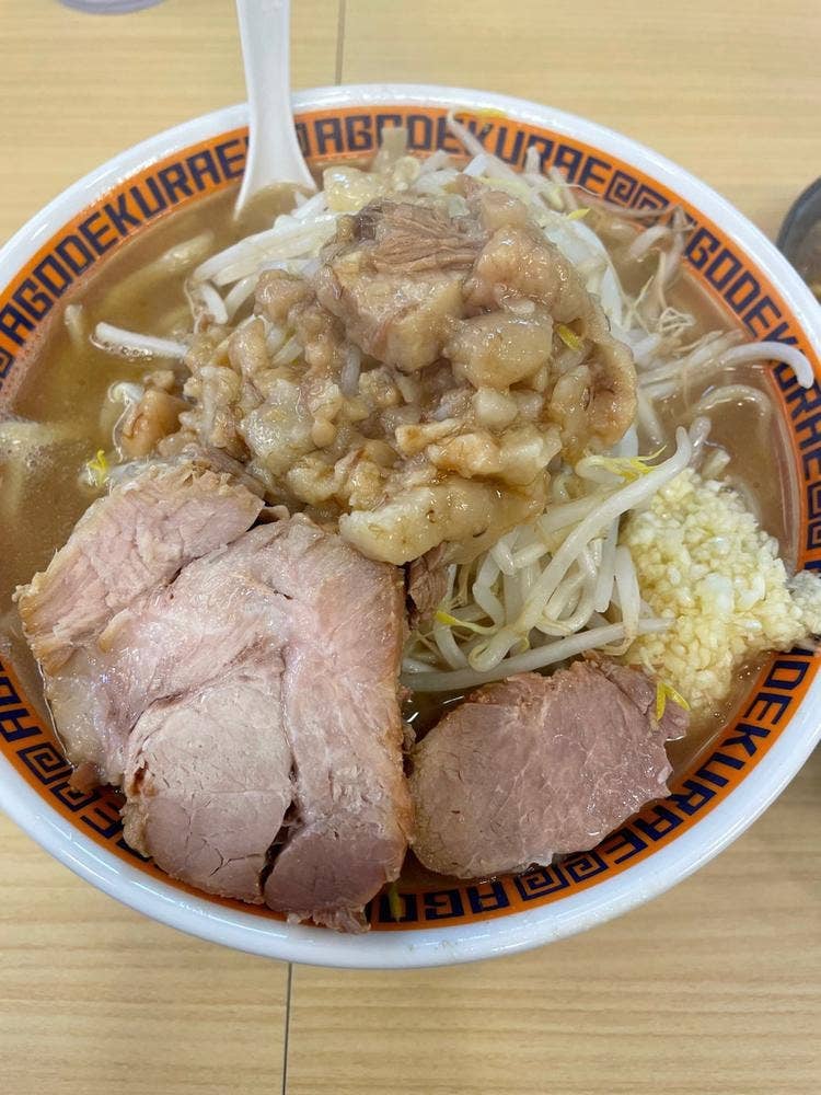 顎で喰らえ