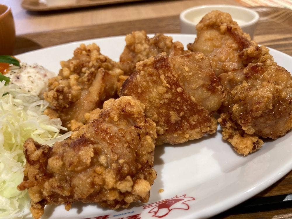 空飛ぶチキン食堂