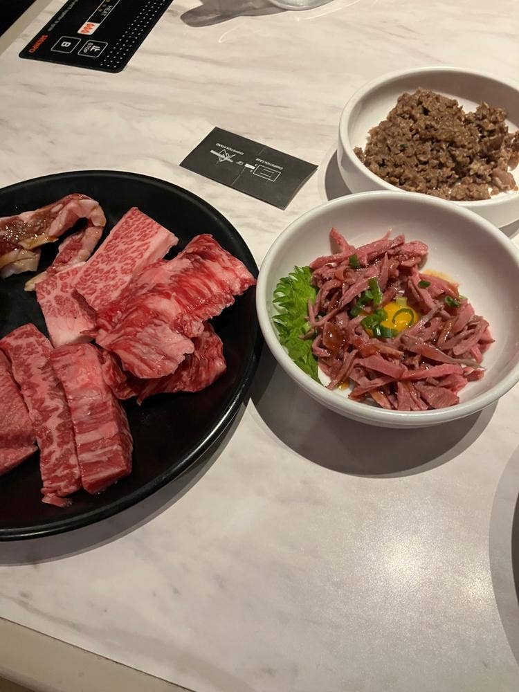 和牛焼肉食べ放題ブラックホール 池袋東口店