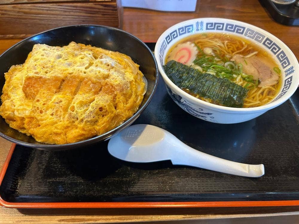 辰巳屋食堂