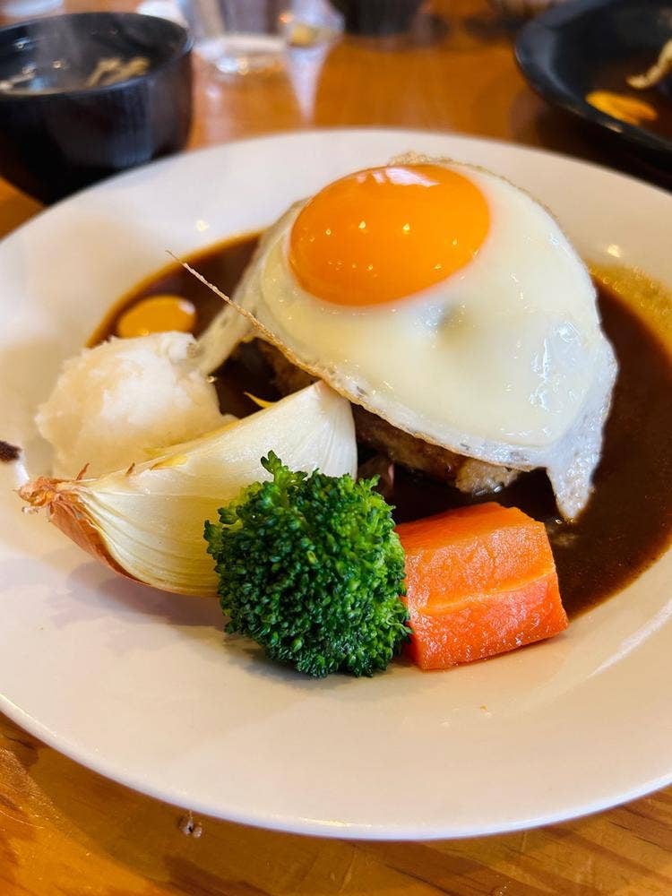 ハンバーグ食堂 榎本よしひろ商店