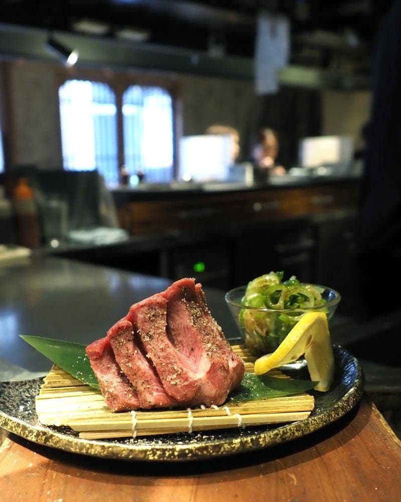 焼肉酒場 にくまる 春吉店