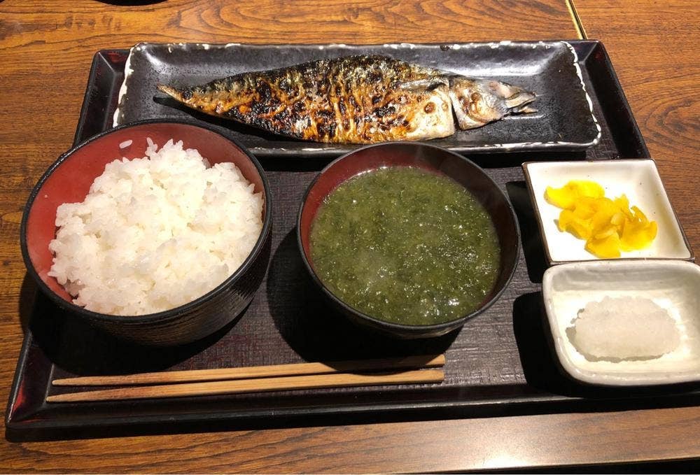 炭火焼干物食堂 越後屋