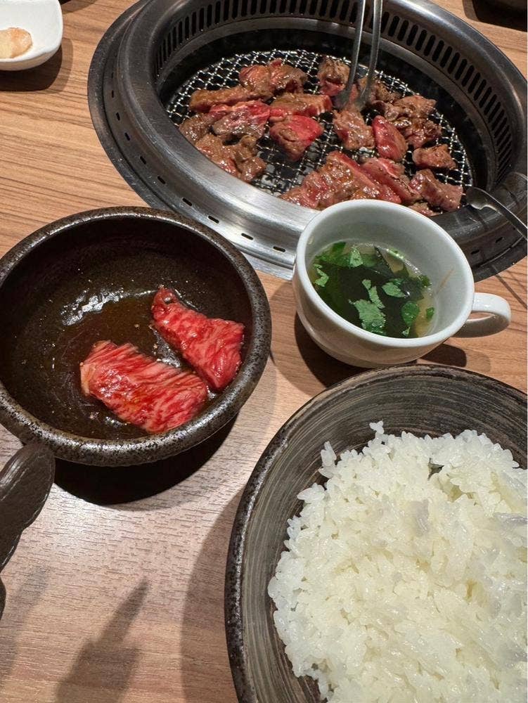 焼肉スギモト HOUSeN