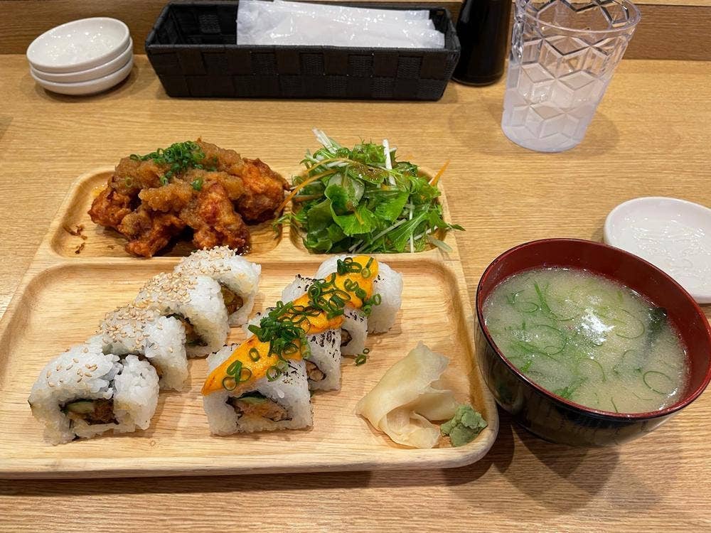 KABUKI ROLL