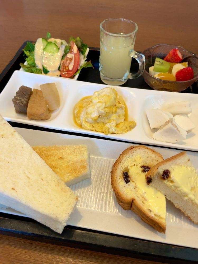 Cafe and 和Dining 笙