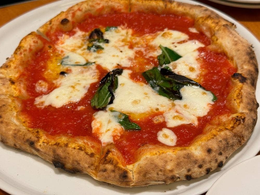 イゾラ スメラルダ 丸ビル