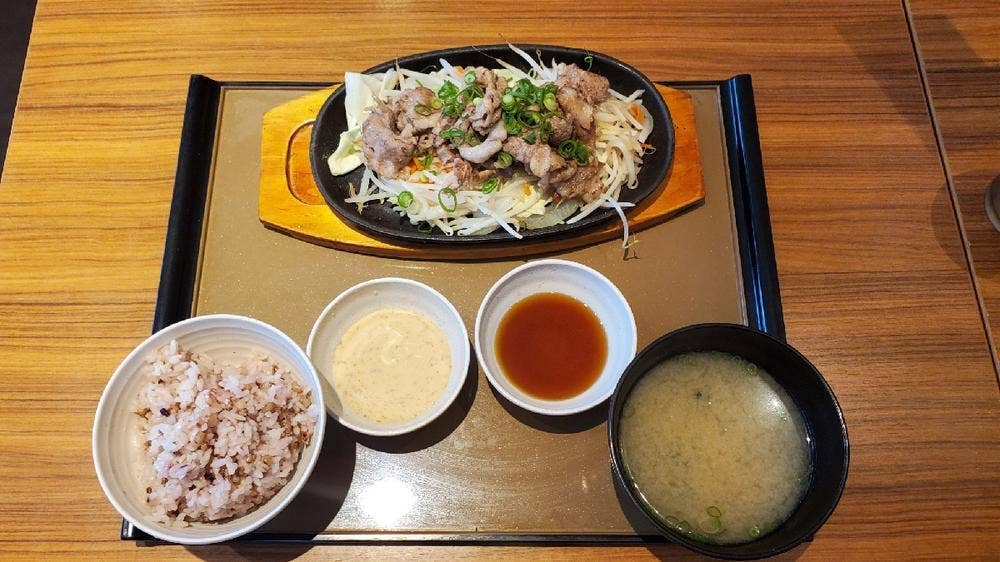やよい軒 所沢日吉町店