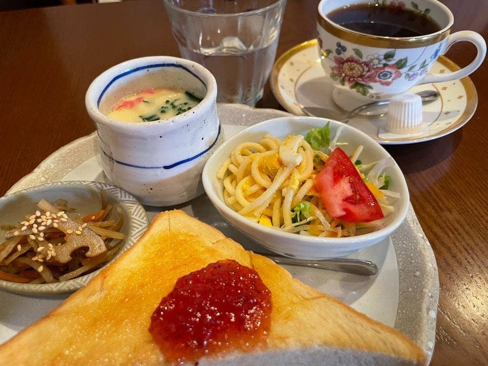 琲より