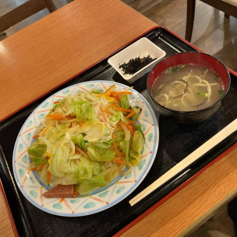 本家亀そば イオン那覇店