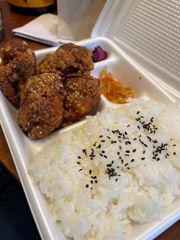 から揚げ専門からまる 松飛台店