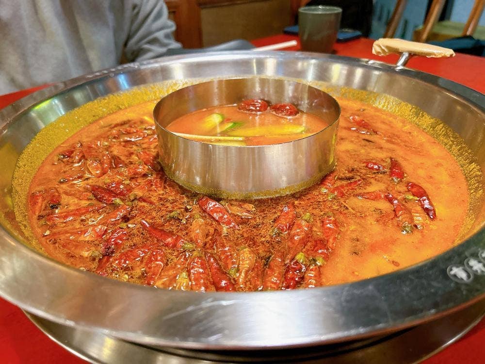 石灰石焼鶏公 丸鳥鍋