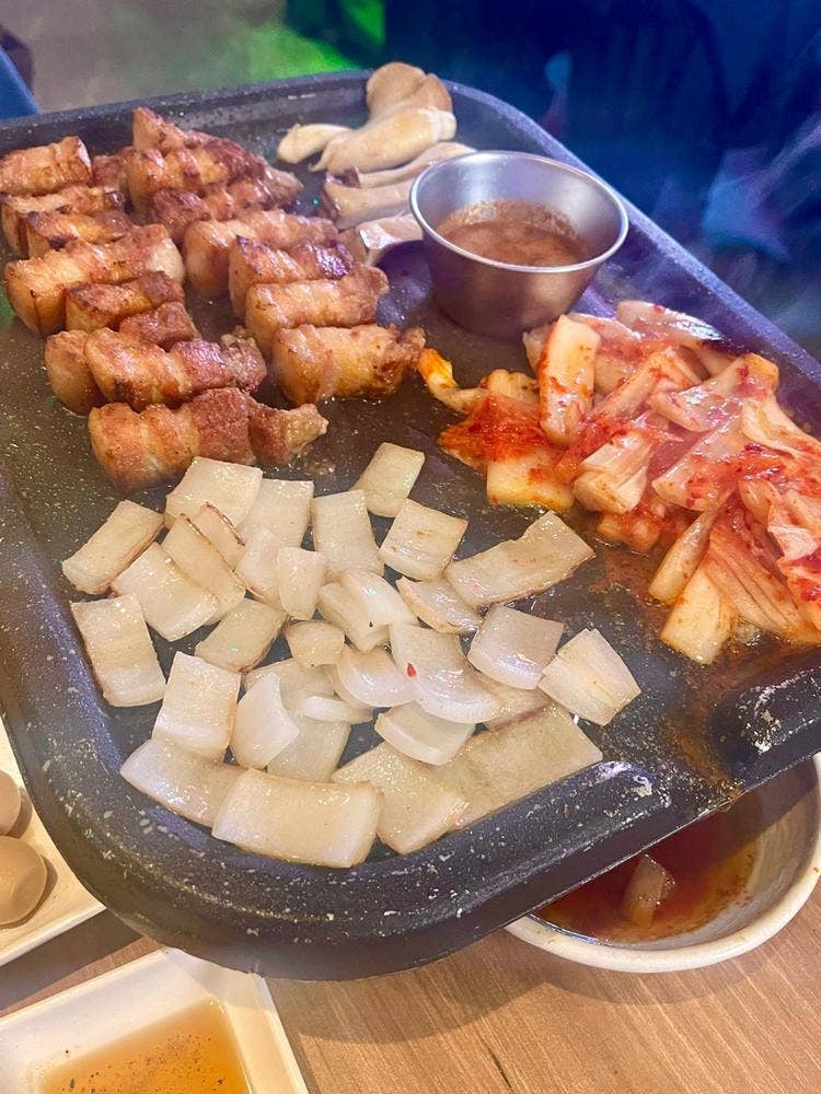 韓国料理ホンデポチャ 横浜西口店