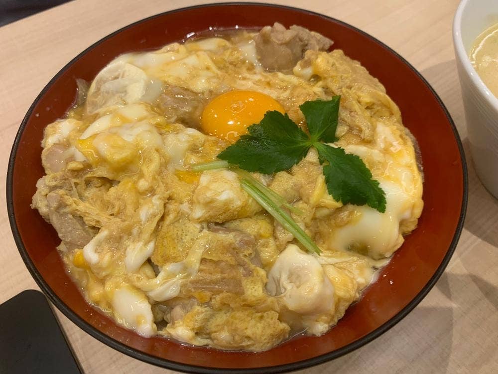 からあげ、定食、丼 がブリチキン。 則武新町店