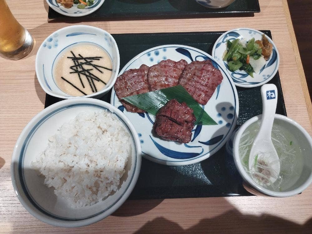 牛たんとろろ麦めし ねぎし 赤羽店