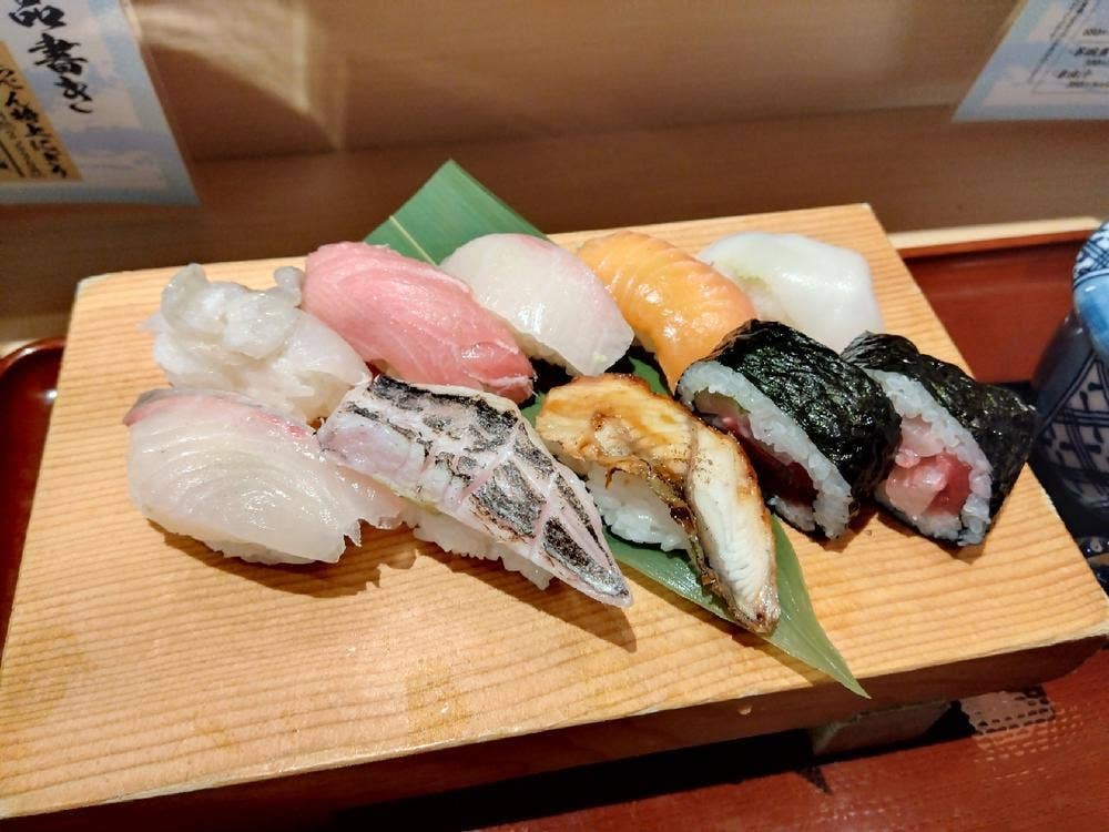 魚河岸 てっぺん寿司