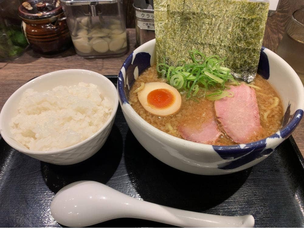 節骨麺 たいぞう 三軒茶屋