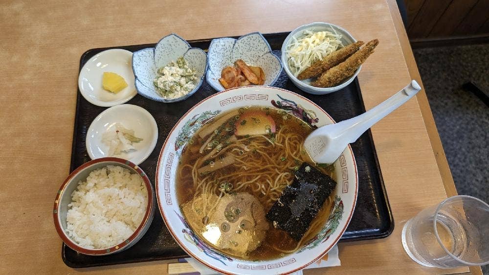 竜光屋そば店
