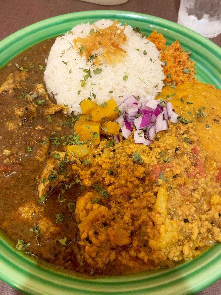 淡路の間借りスパイスカレー屋 ランペ