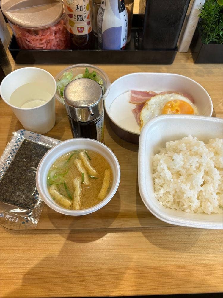 すき家 横浜山下町店