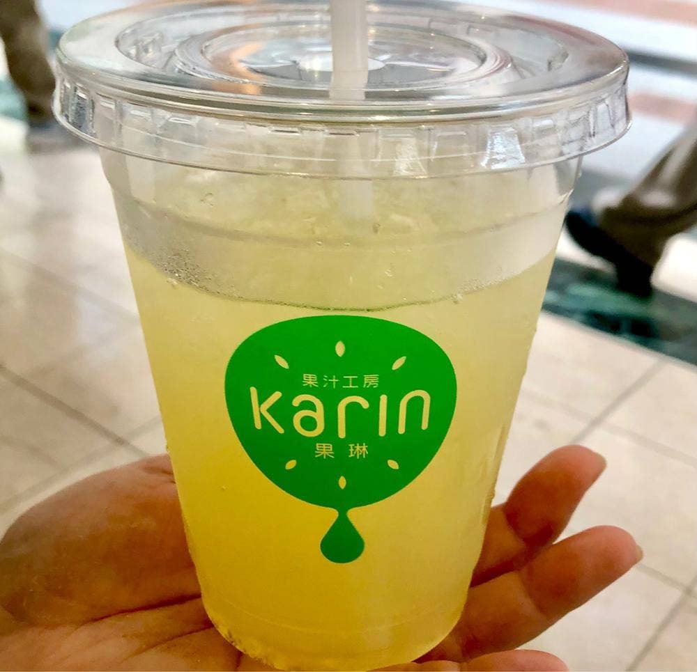 果汁工房 果琳 神戸ハーバーランドumie店