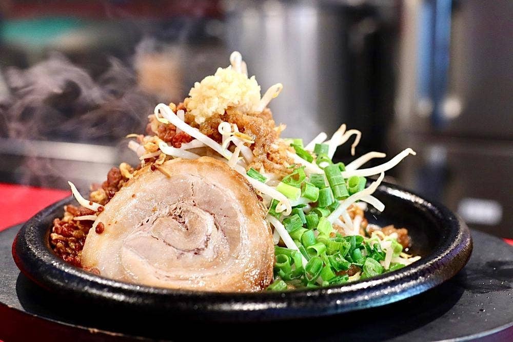 鉄板あぶらーめん 長岡流