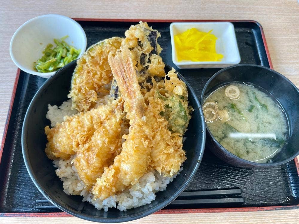 産直や よつくら亭