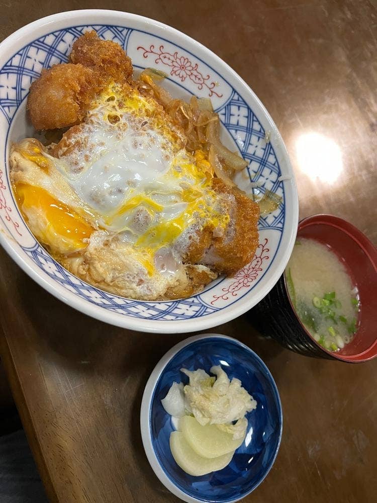 まる一食堂