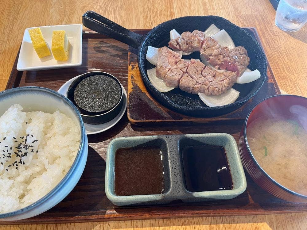 豚ステーキ専門店 かっちゃん