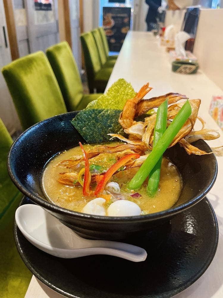 別品 鶏麺