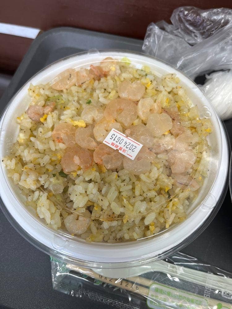 ニューラッキー食堂