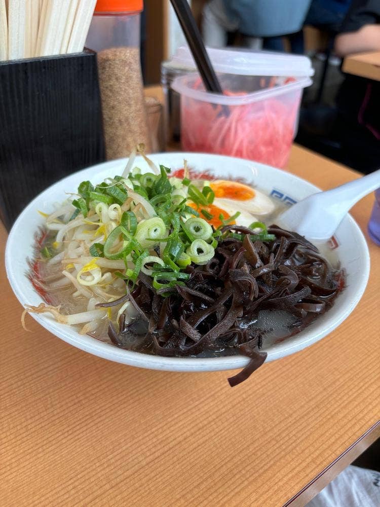 いっぱちラーメン 須恵店