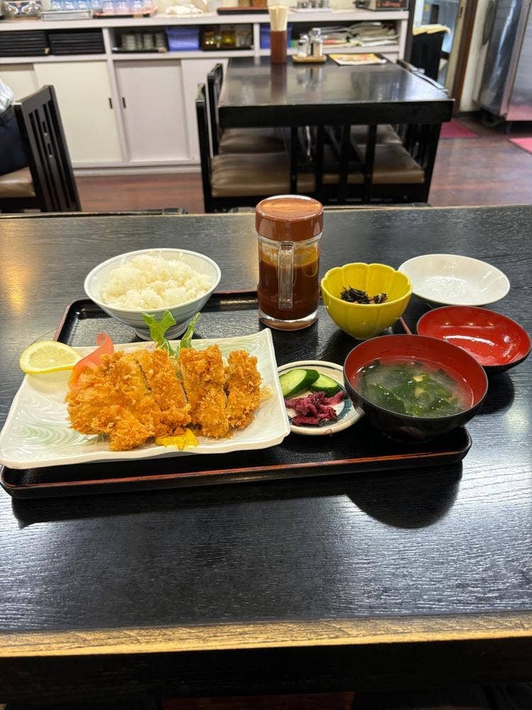 たつみ食堂