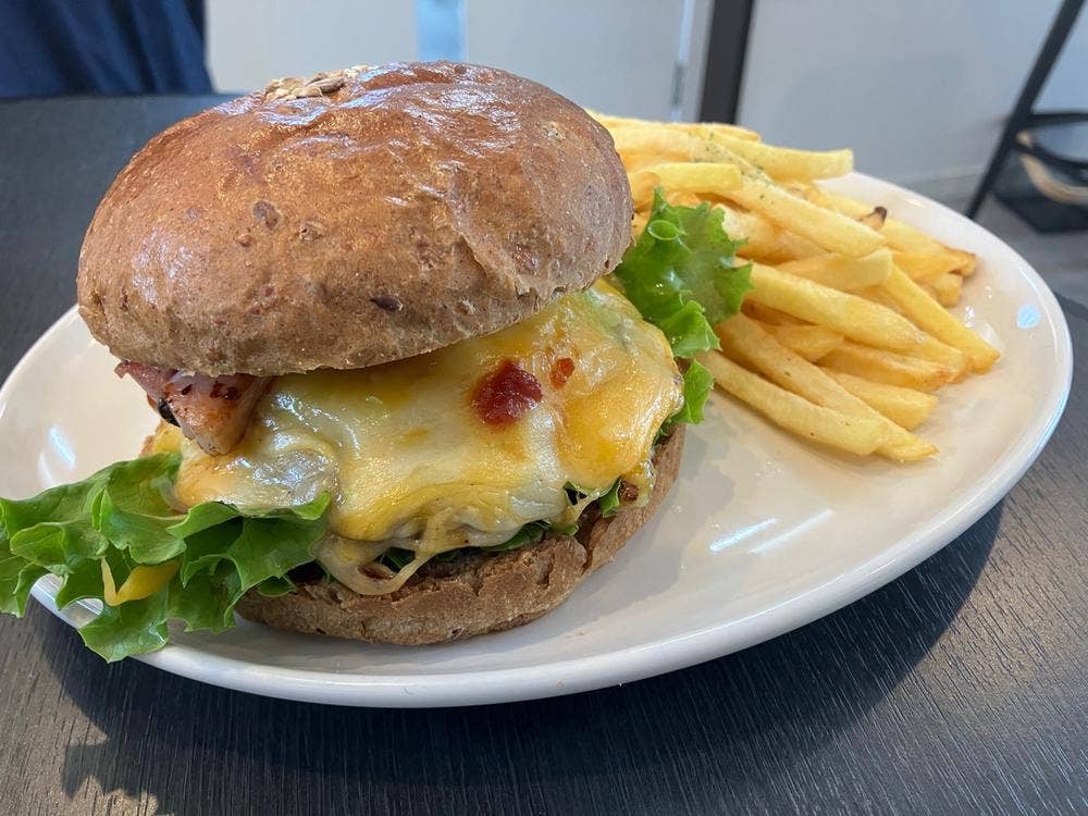 UNDER BURGER