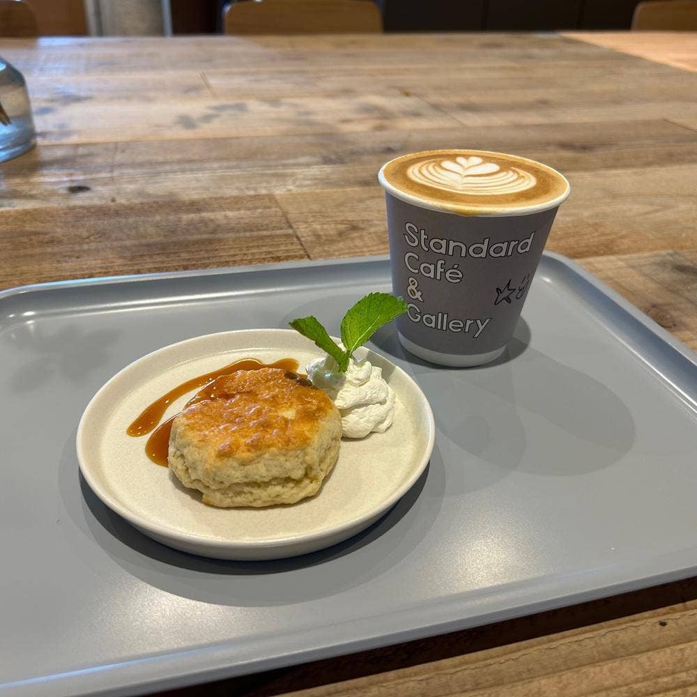 Standard Cafe & Gallery 緑地公園