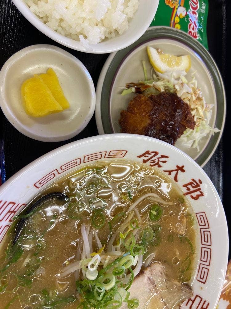 豚太郎三木店