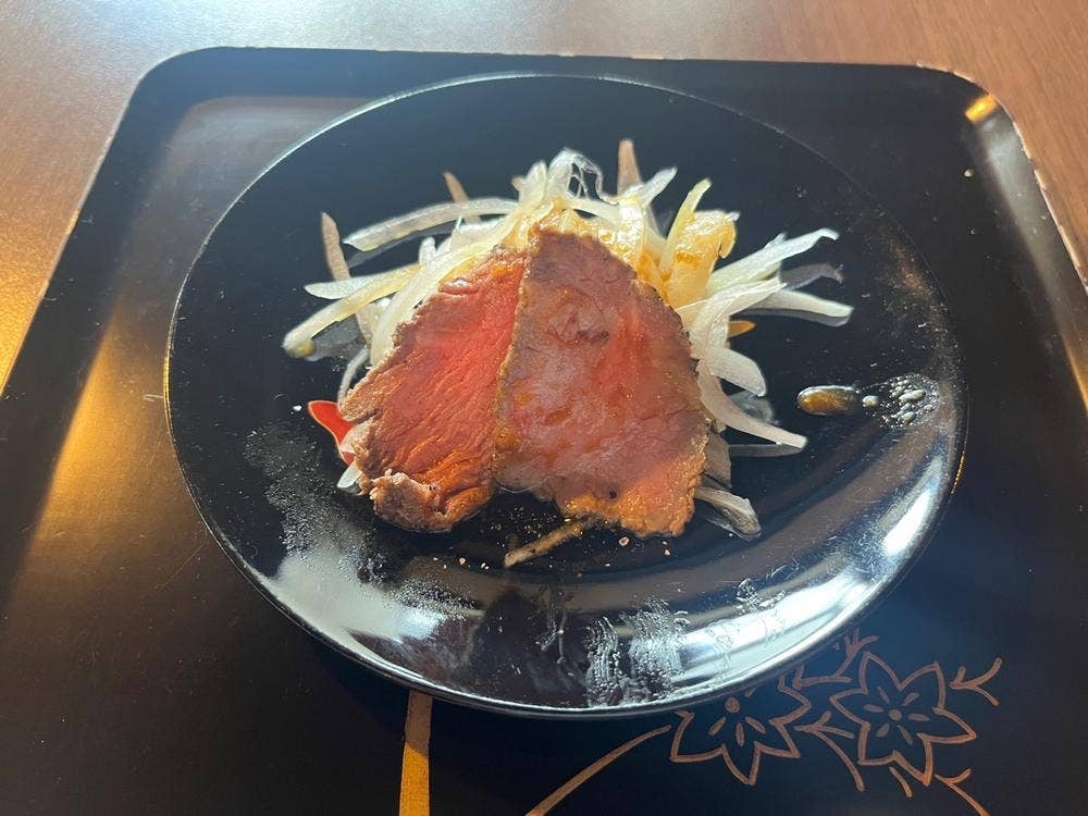 とんかつ肉料理 吉岡