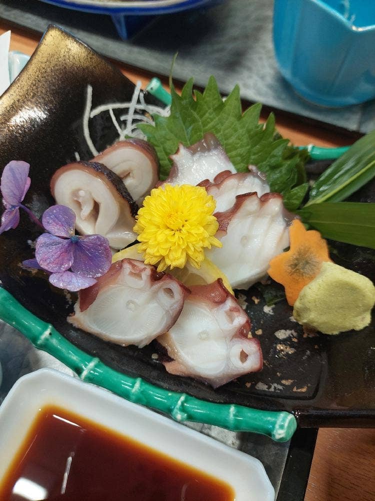 海鮮丼屋 魚魚やす