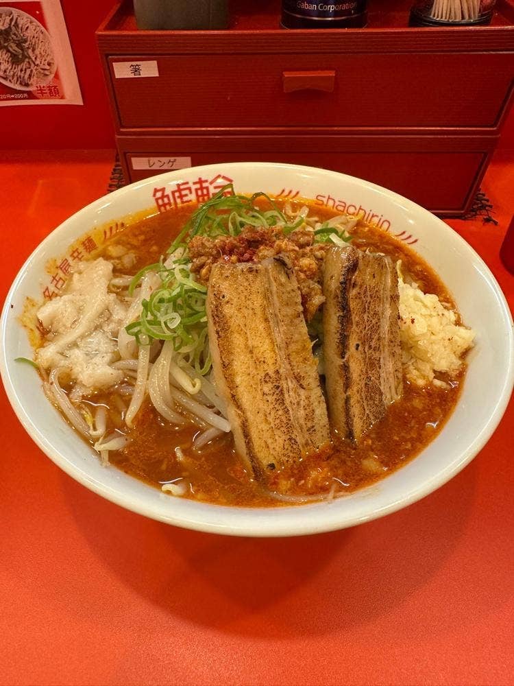 名古屋辛麺 鯱輪 熊本市役所裏店