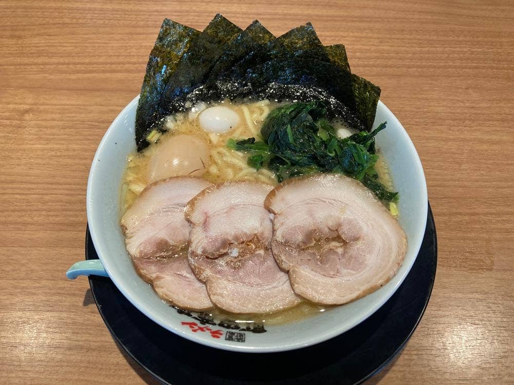 横浜家系ラーメン 町田商店 保木間店